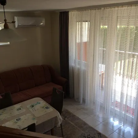 Appartement Mona Bük