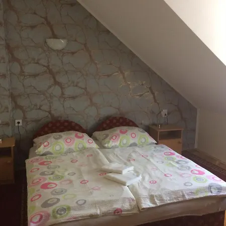 Mona Appartement Bük